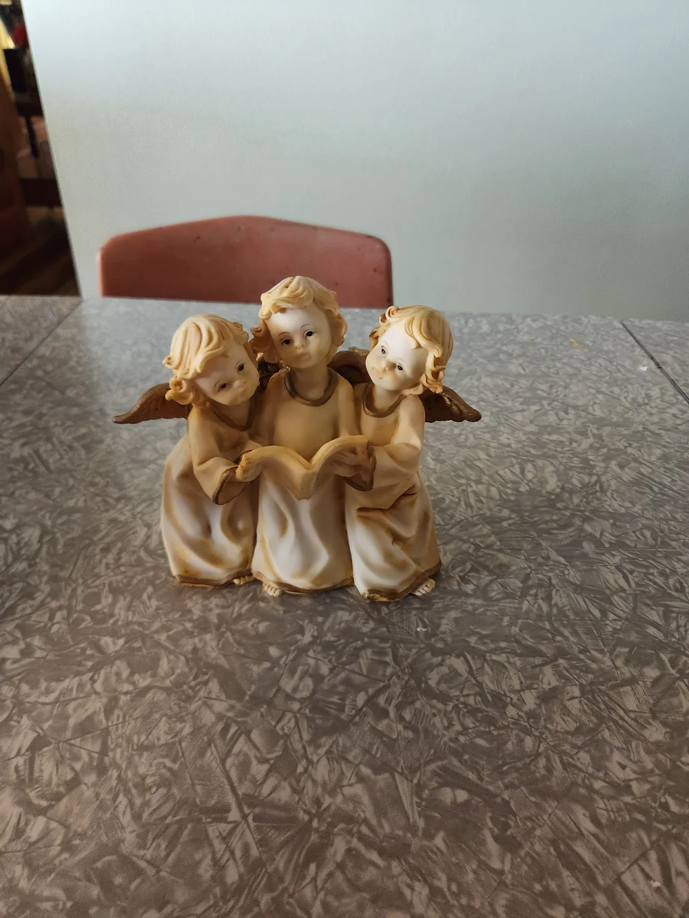 Source Unknown Cream and Gold Angel Carolers Trio Figurine